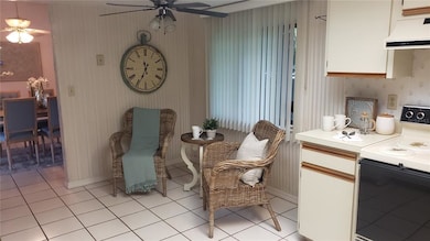 large eat in kitchen