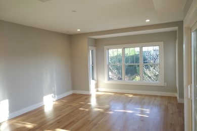 186 Havre St unit 4, Boston, MA 02128 - photo 4