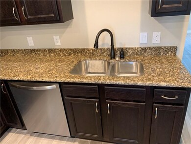 Double Sink and Dishwasher