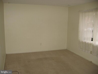 4507 Fieldstone Ct, Marshall, VA 20115 - photo 3