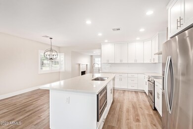 1901 E Avalon Dr, Phoenix, AZ 85016 - photo 6