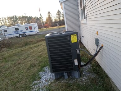 414 E River St, Orange, MA 01364 - photo 5