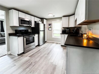 1134 N Marion St, Mitchell, IN 47446 - photo 7