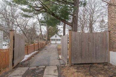 20 S Manning Blvd, Albany, NY 12203 - photo 5