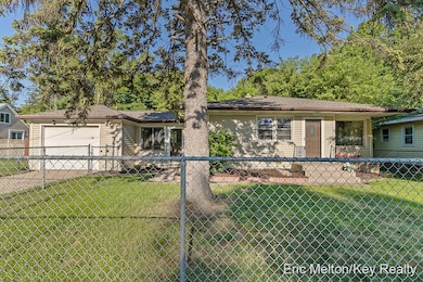 1305 Ball Ave NE, Grand Rapids, MI 49505 - photo 2