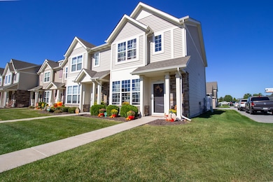 listing pic, front nice angle, with cars