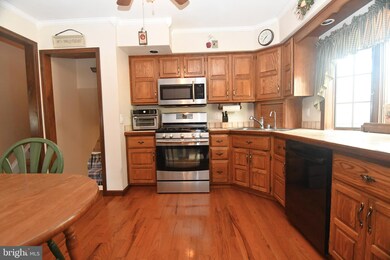811 Phillips Rd, Warminster, PA 18974 - photo 7