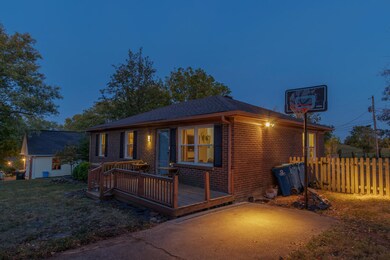 319 Thacker Dr unit 2, Wilmore, KY 40390 - photo 2