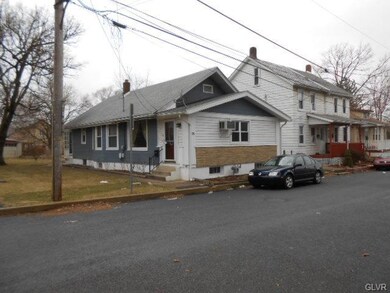 75 Craigie St, Easton, PA 18045 - photo 2