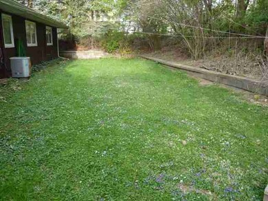 208 Pershing Ct, Davenport, IA 52803 - photo 4