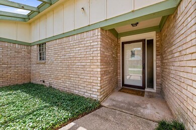 409 Mountainview Dr, Hurst, TX 76054 - photo 6