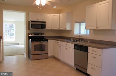 10B Ash Dr, Knoxville, MD 21758 - photo 2