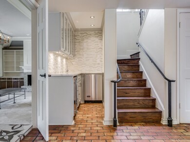 2715 Lawtherwood Ct, Dallas, TX 75214 - photo 4