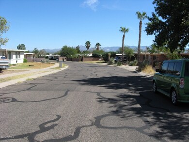 1301 W Calle Del Ensayador 010