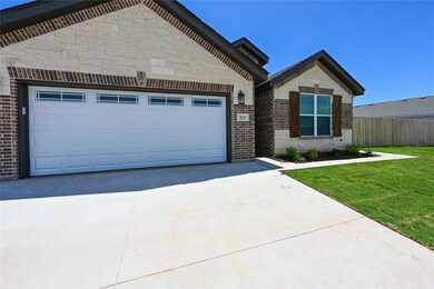 213 Sage Brush Dr, Abilene, TX 79602 - photo 4