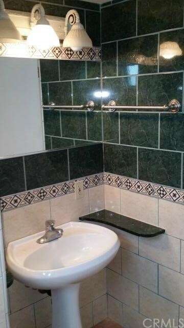 CUSTOM TILED BATHROOM
