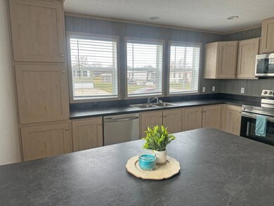 14876 Washington Rd unit 128, West Burlington, IA 52655 - photo 3