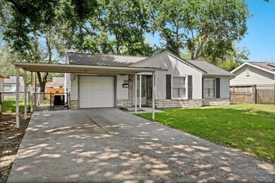 55 Trenwood Ln, Houston, TX 77022 - photo 3