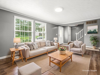 305 Caro Ln, Columbus, OH 43230 - photo 3