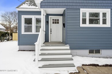 17 Wilmarth St, Schenectady, NY 12302 - photo 2