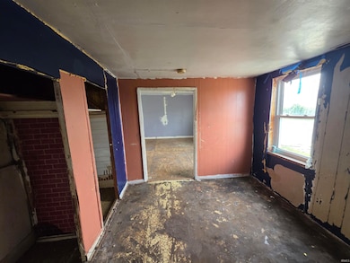 2241 W Washington St, South Bend, IN 46628 - photo 3