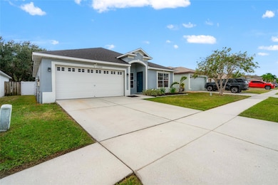 11033 Whittney Chase Dr, Riverview, FL 33579 - photo 5