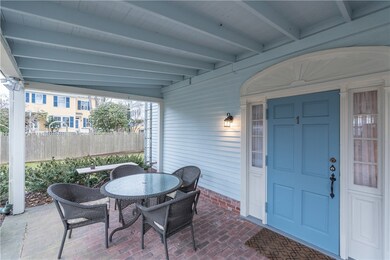 6 Howe St unit 1, Bristol, RI 02809 - photo 2