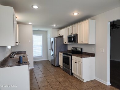 100 Stanton Cir, Warner Robins, GA 31093 - photo 6