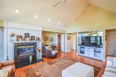 21GreatRoom