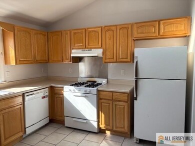 728 Linden Ave unit 2, Elizabeth, NJ 07202 - photo 5