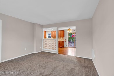 3 Lampost Ct, Howell, NJ 07731 - photo 6