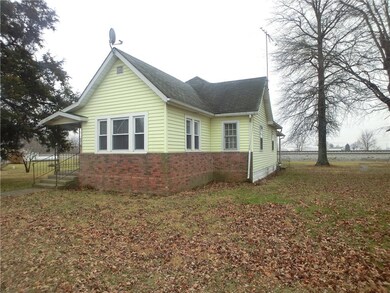 3573 E 150 S, Tipton, IN 46072 - photo 2