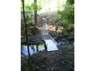 Waterview steps to the beach!