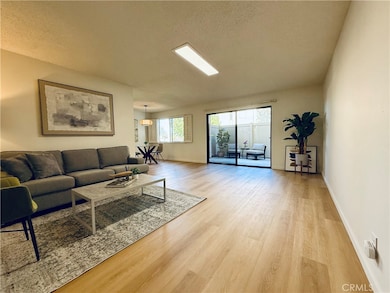 13212 La Jolla Cir unit 307-B, La Mirada, CA 90638 - photo 2