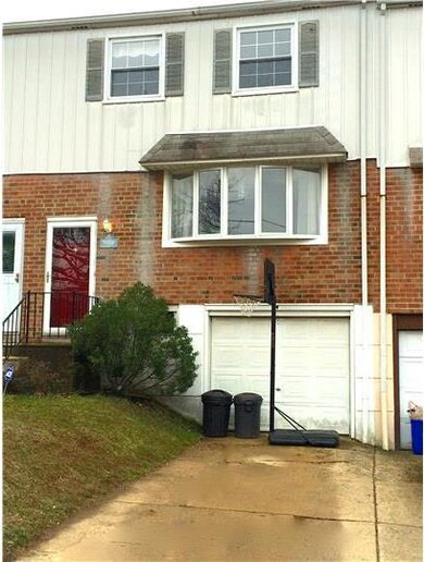 12045 Templeton Dr, Philadelphia, PA 19154 - photo 2