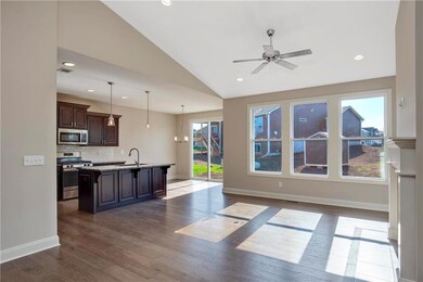 9208 Sunray Dr, Shawnee, KS 66227 - photo 7