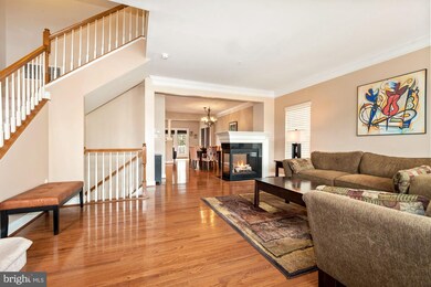 3929 Broadheath Cir, Burtonsville, MD 20866 - photo 4