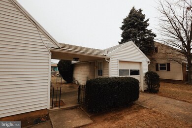 5201 Leesport Ave, Temple, PA 19560 - photo 4