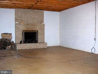 13913 Paradise Church Rd, Hagerstown, MD 21742 - photo 4