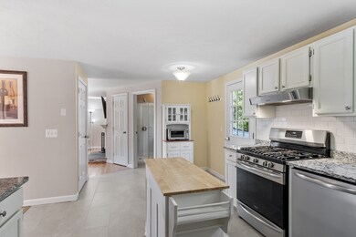 2 Blueberry Ln, Hudson, MA 01749 - photo 6