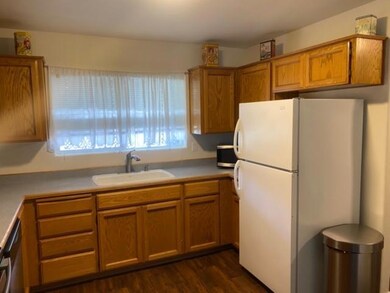 815 Pine St unit 4, Rogue River, OR 97537 - photo 4