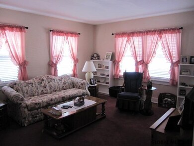 27 Knickerbocker Rd, Schenectady, NY 12302 - photo 4