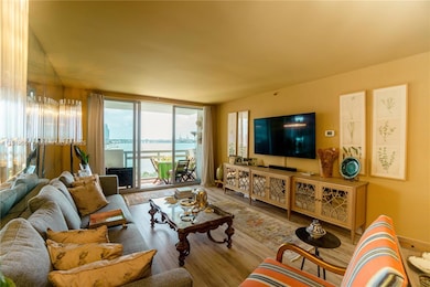 Flamingo Point unit 932S, Miami Beach, FL 33139 - photo 4