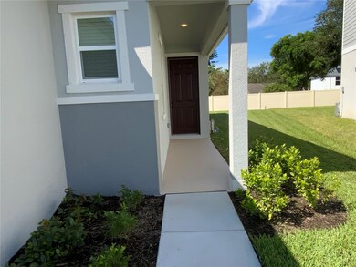 10355 Honeysuckle Vine Cir, Riverview, FL 33578 - photo 3