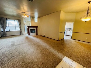 705 Verreaux Ct, Norman, OK 73072 - photo 3