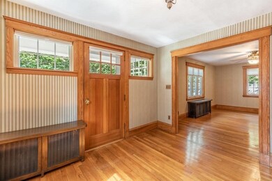 233 Vinton St, Melrose, MA 02176 - photo 2