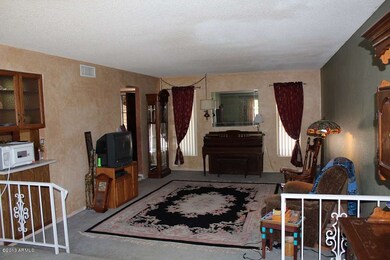 Living Rm 1