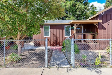 14120 Grove St, Walnut Grove, CA 95690 - photo 3