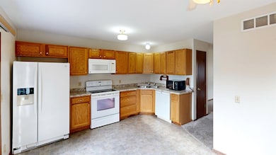 302 Swanton Rd, Madison, WI 53714 - photo 4