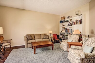 10447 W Loma Blanca Dr unit 34, Sun City, AZ 85351 - photo 3